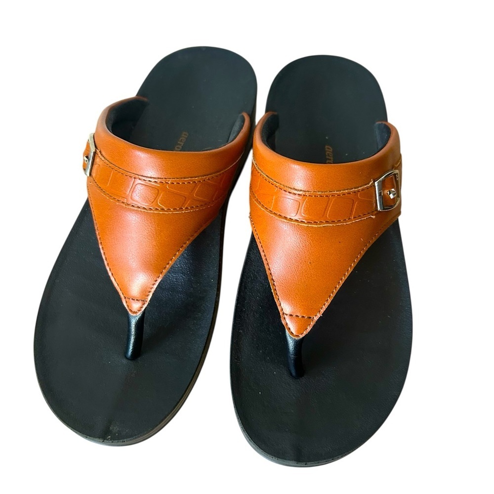 Aerothotic slip on thong style sandals size 38/7.5